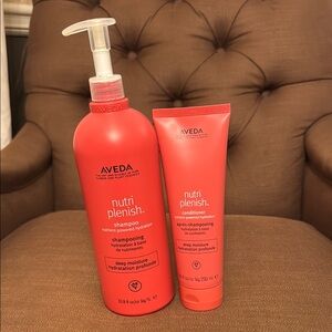 AVEDA Nutriplenish Hydration Duo in Red with 2 free Travel size shampoo